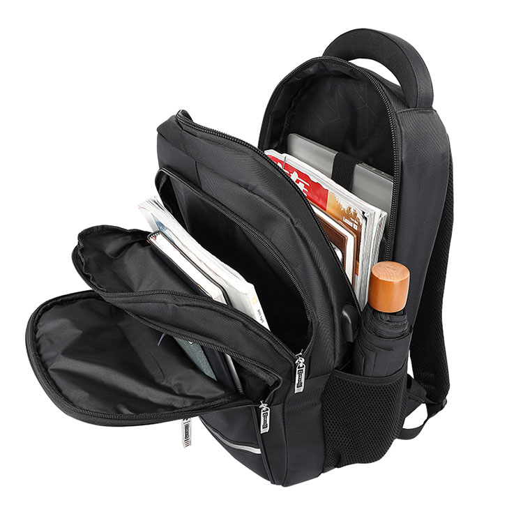   Robuster großer Laptop-Rucksack 